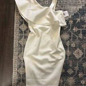 Elegant White One-Shoulder Dress